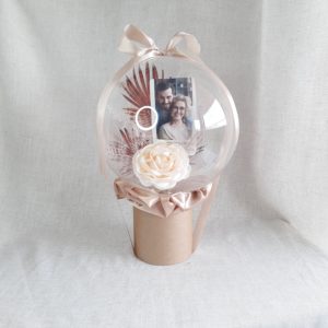 Kwiaty z polaroidem