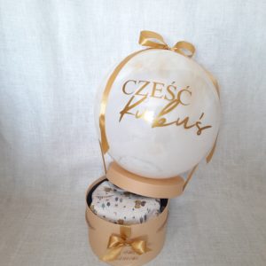 Zestaw Box z ubrankami + malowany balon